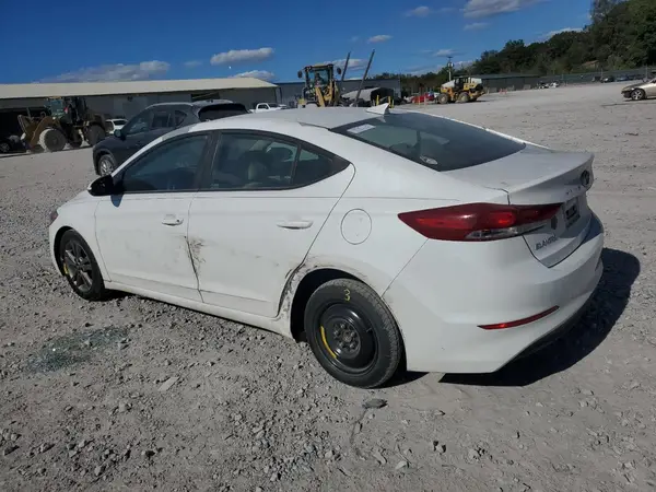 5NPD84LFXJH324157 2018 HYUNDAI ELANTRA - Image 2