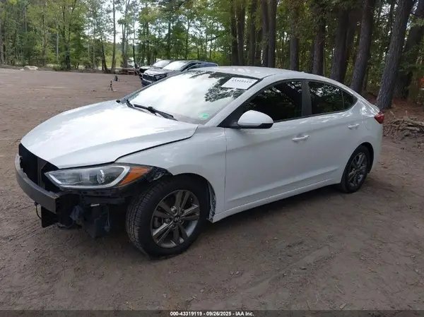 5NPD84LFXJH324577 2018 HYUNDAI ELANTRA - Image 2