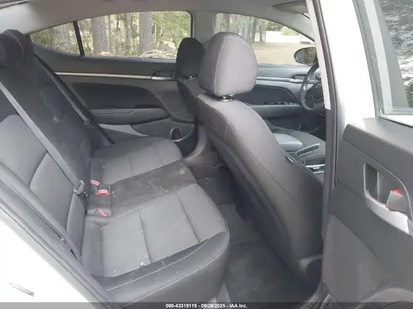 5NPD84LFXJH324577 2018 HYUNDAI ELANTRA - Image 8