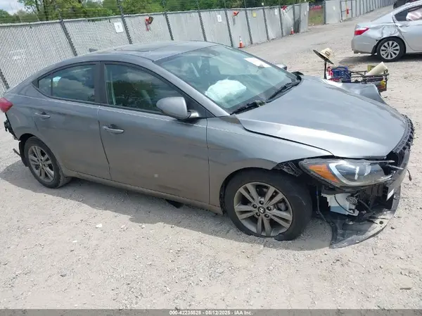 5NPD84LFXJH326281 2018 HYUNDAI ELANTRA - Image 1