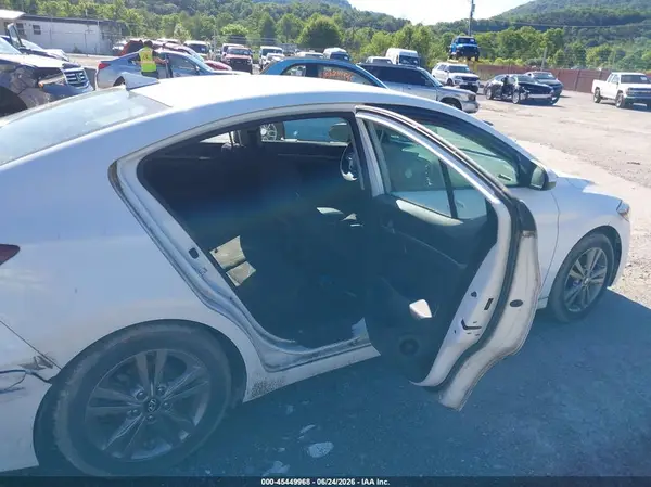 5NPD84LFXJH326734 2018 HYUNDAI ELANTRA - Image 8