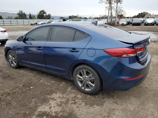 5NPD84LFXJH327141 2018 HYUNDAI ELANTRA - Image 2