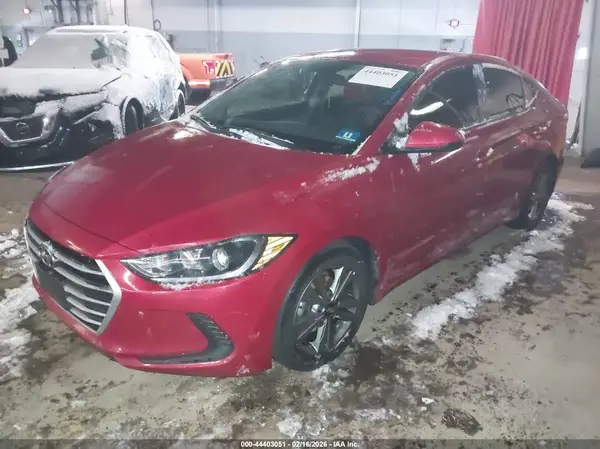 5NPD84LFXJH330525 2018 HYUNDAI ELANTRA - Image 2