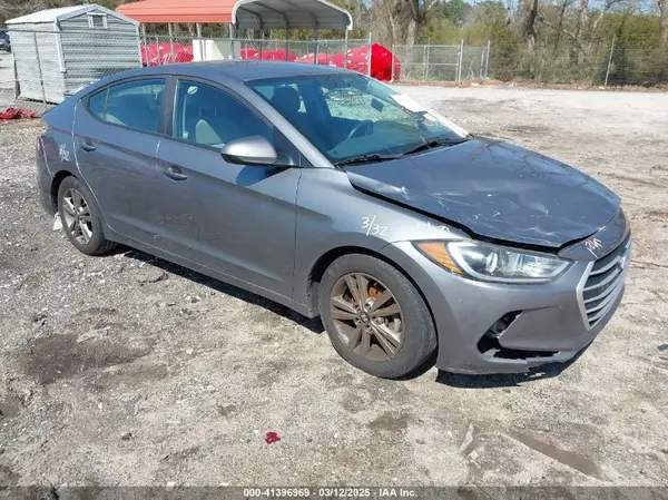 5NPD84LFXJH330945 2018 HYUNDAI ELANTRA - Image 1