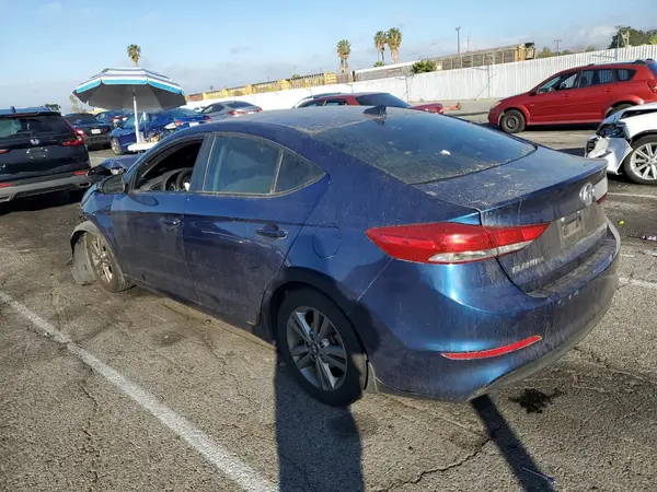 5NPD84LFXJH331819 2018 HYUNDAI ELANTRA - Image 2