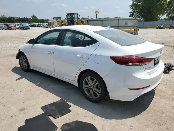 5NPD84LFXJH331898 2018 HYUNDAI ELANTRA - Image 2