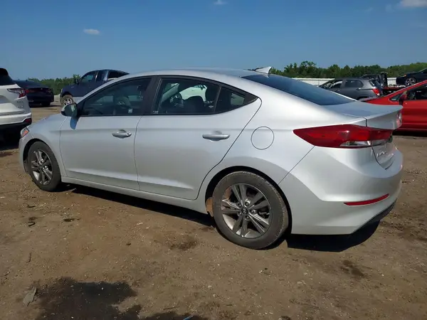 5NPD84LFXJH332940 2018 HYUNDAI ELANTRA - Image 2