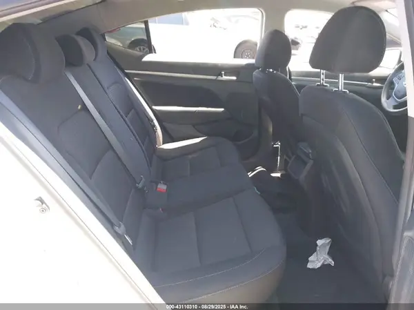 5NPD84LFXJH333165 2018 HYUNDAI ELANTRA - Image 8
