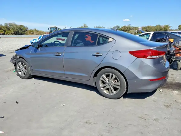 5NPD84LFXJH334901 2018 HYUNDAI ELANTRA - Image 2