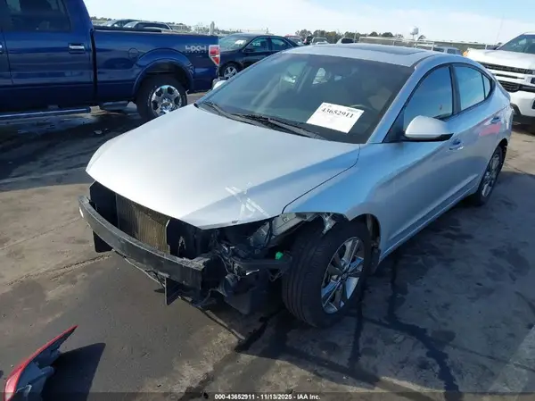 5NPD84LFXJH336454 2018 HYUNDAI ELANTRA - Image 2