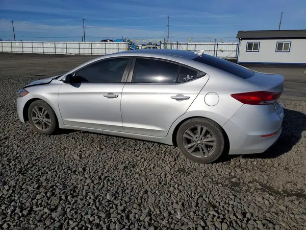5NPD84LFXJH337815 2018 HYUNDAI ELANTRA - Image 2