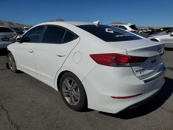 5NPD84LFXJH346210 2018 HYUNDAI ELANTRA - Image 2