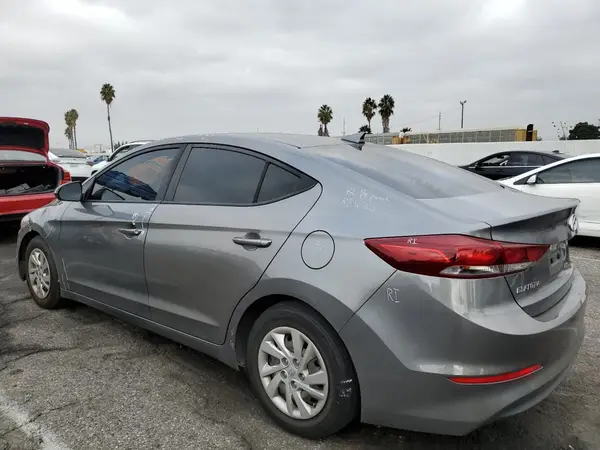 5NPD84LFXJH348023 2018 HYUNDAI ELANTRA - Image 2