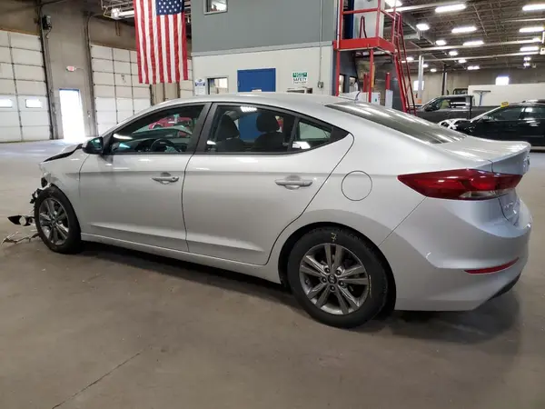 5NPD84LFXJH353951 2018 HYUNDAI ELANTRA - Image 2