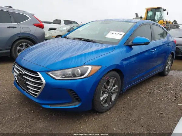5NPD84LFXJH358101 2018 HYUNDAI ELANTRA - Image 2