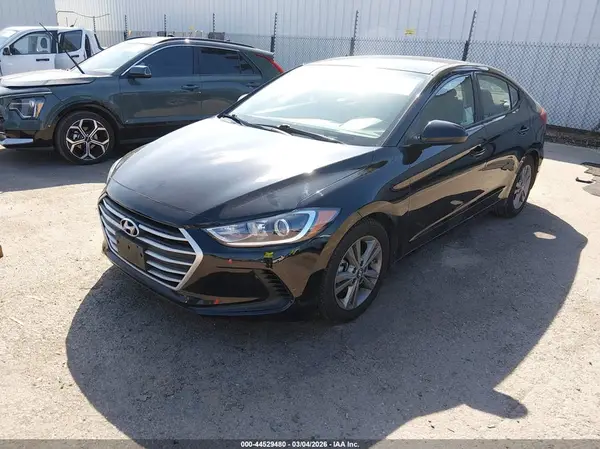 5NPD84LFXJH358907 2018 HYUNDAI ELANTRA - Image 2