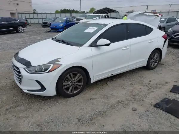 5NPD84LFXJH358955 2018 HYUNDAI ELANTRA - Image 2