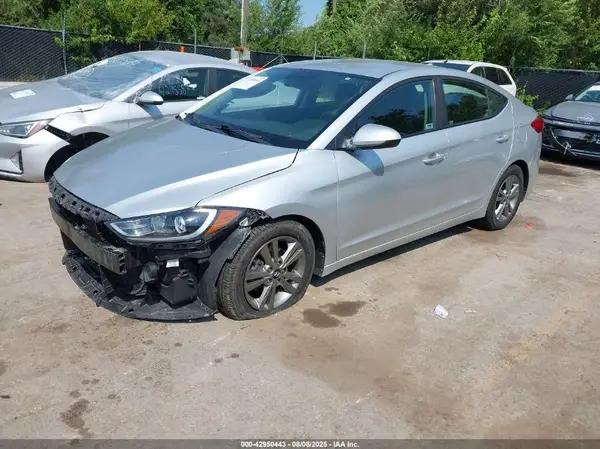 5NPD84LFXJH360530 2018 HYUNDAI ELANTRA - Image 2