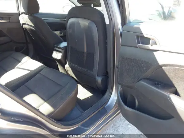 5NPD84LFXJH361838 2018 HYUNDAI ELANTRA - Image 8