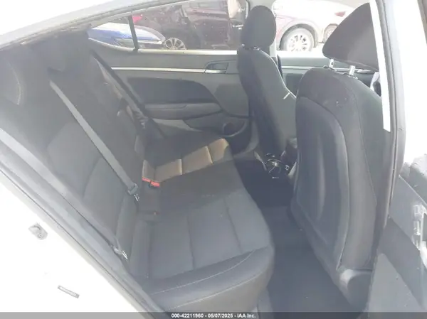 5NPD84LFXJH363797 2018 HYUNDAI ELANTRA - Image 8
