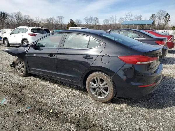 5NPD84LFXJH364173 2018 HYUNDAI ELANTRA - Image 2
