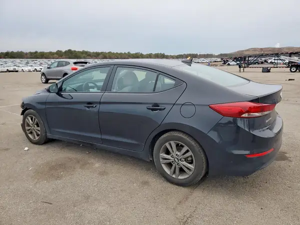 5NPD84LFXJH366506 2018 HYUNDAI ELANTRA - Image 2