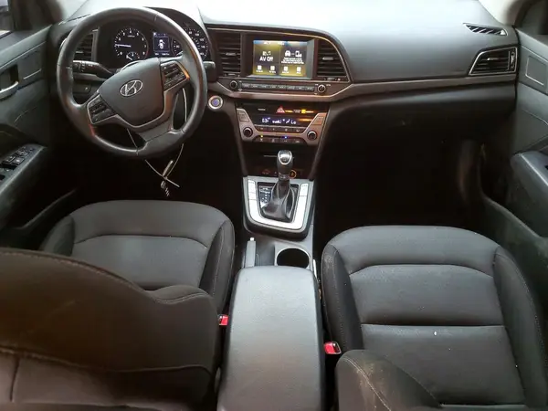 5NPD84LFXJH367252 2018 HYUNDAI ELANTRA - Image 8