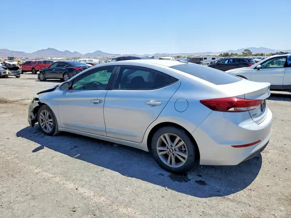 5NPD84LFXJH368241 2018 HYUNDAI ELANTRA - Image 2