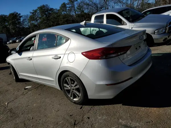 5NPD84LFXJH369938 2018 HYUNDAI ELANTRA - Image 2