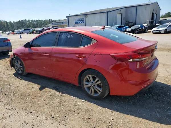 5NPD84LFXJH369986 2018 HYUNDAI ELANTRA - Image 2