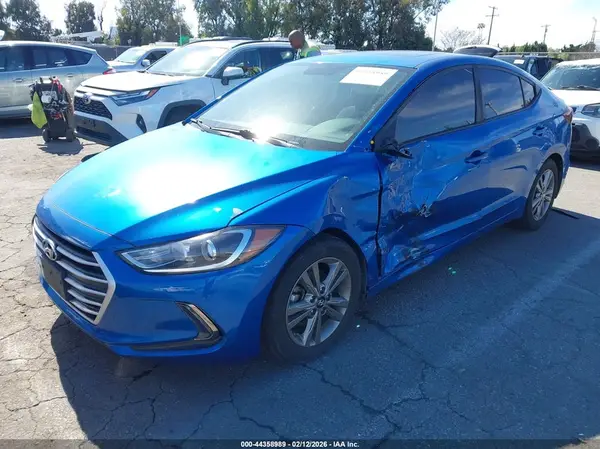 5NPD84LFXJH371060 2018 HYUNDAI ELANTRA - Image 2