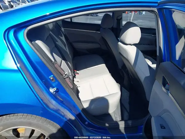 5NPD84LFXJH371060 2018 HYUNDAI ELANTRA - Image 8