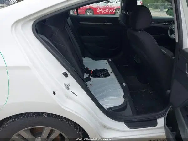 5NPD84LFXJH374380 2018 HYUNDAI ELANTRA - Image 8