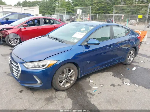 5NPD84LFXJH374511 2018 HYUNDAI ELANTRA - Image 2