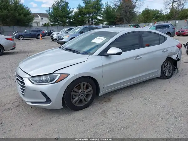 5NPD84LFXJH375545 2018 HYUNDAI ELANTRA - Image 2
