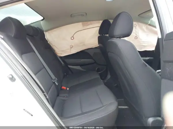 5NPD84LFXJH375545 2018 HYUNDAI ELANTRA - Image 8