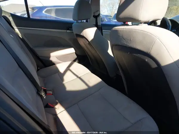 5NPD84LFXJH375853 2018 HYUNDAI ELANTRA - Image 8