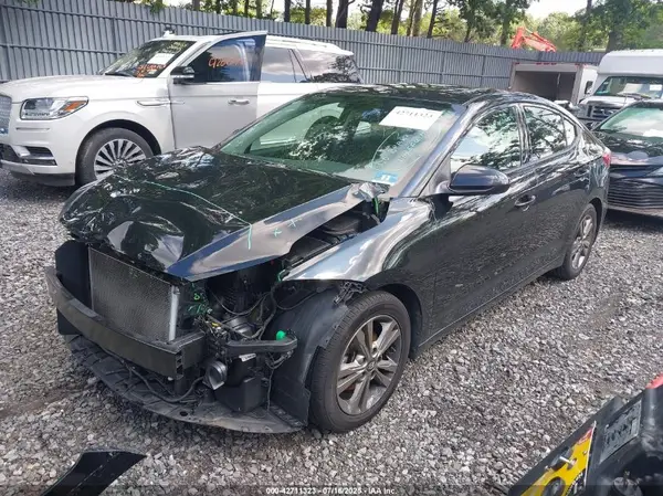 5NPD84LFXJH376596 2018 HYUNDAI ELANTRA - Image 2