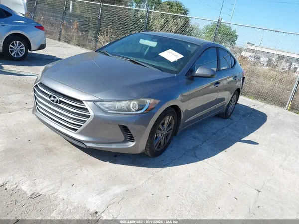 5NPD84LFXJH376629 2018 HYUNDAI ELANTRA - Image 2