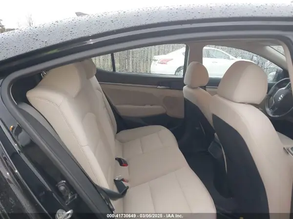 5NPD84LFXJH378526 2018 HYUNDAI ELANTRA - Image 8