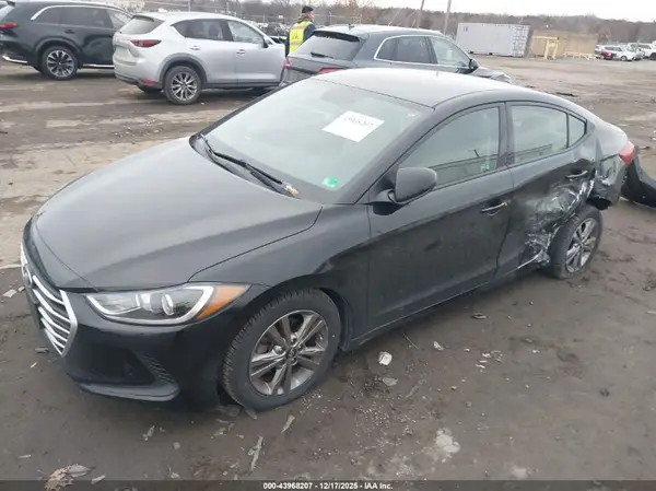 5NPD84LFXJH381099 2018 HYUNDAI ELANTRA - Image 2
