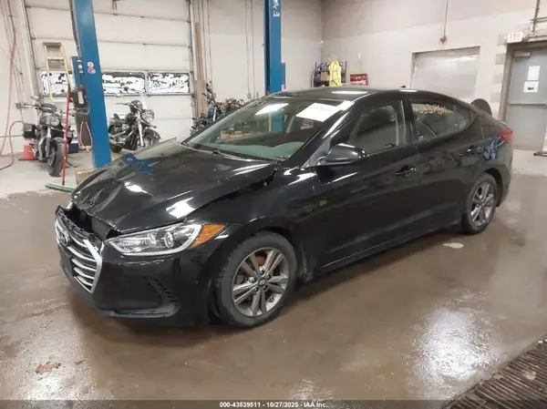 5NPD84LFXJH383094 2018 HYUNDAI ELANTRA - Image 2