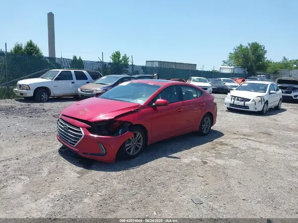 5NPD84LFXJH384875 2018 HYUNDAI ELANTRA - Image 2