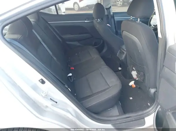5NPD84LFXJH384911 2018 HYUNDAI ELANTRA - Image 8