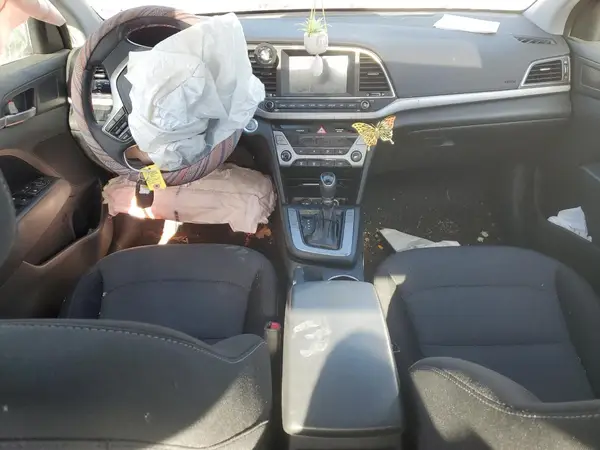 5NPD84LFXJH388103 2018 HYUNDAI ELANTRA - Image 8
