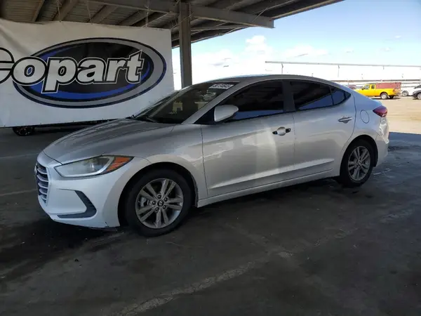 5NPD84LFXJH388408 2018 HYUNDAI ELANTRA - Image 1