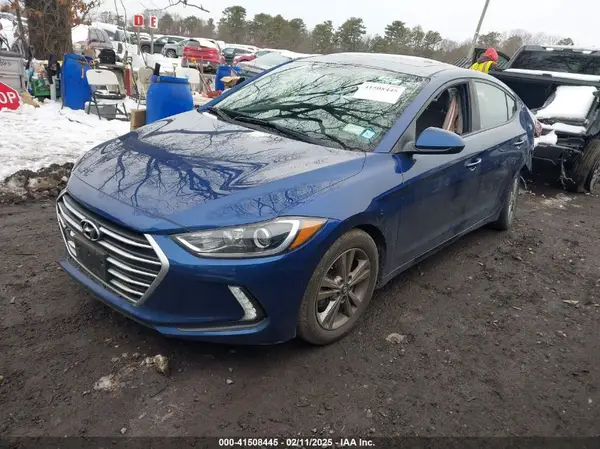 5NPD84LFXJH389719 2018 HYUNDAI ELANTRA - Image 2