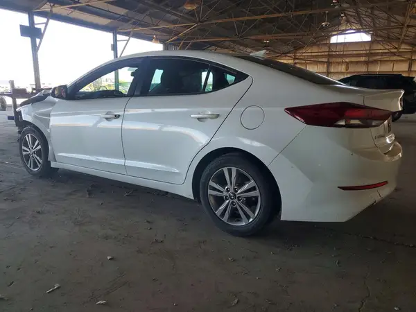 5NPD84LFXJH390403 2018 HYUNDAI ELANTRA - Image 2