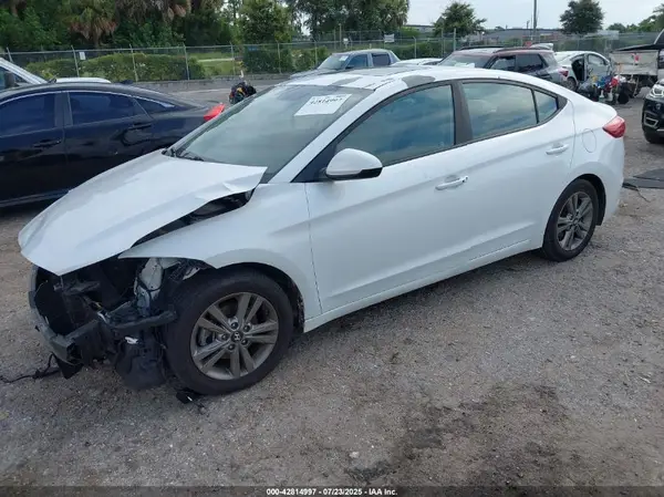 5NPD84LFXJH390773 2018 HYUNDAI ELANTRA - Image 2