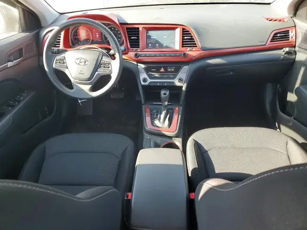 5NPD84LFXJH390806 2018 HYUNDAI ELANTRA - Image 8